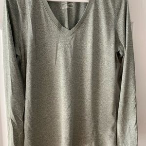 Nike Drifit womens long sleeve v neck